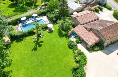 CHAMBRE D’HÔTES LES HAUTES PAPINIÈRES LE REZ DE JARDIN